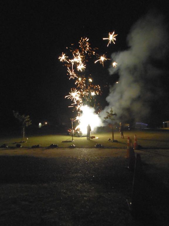 Glenavys Waitaki River Motor Camp מראה חיצוני תמונה
