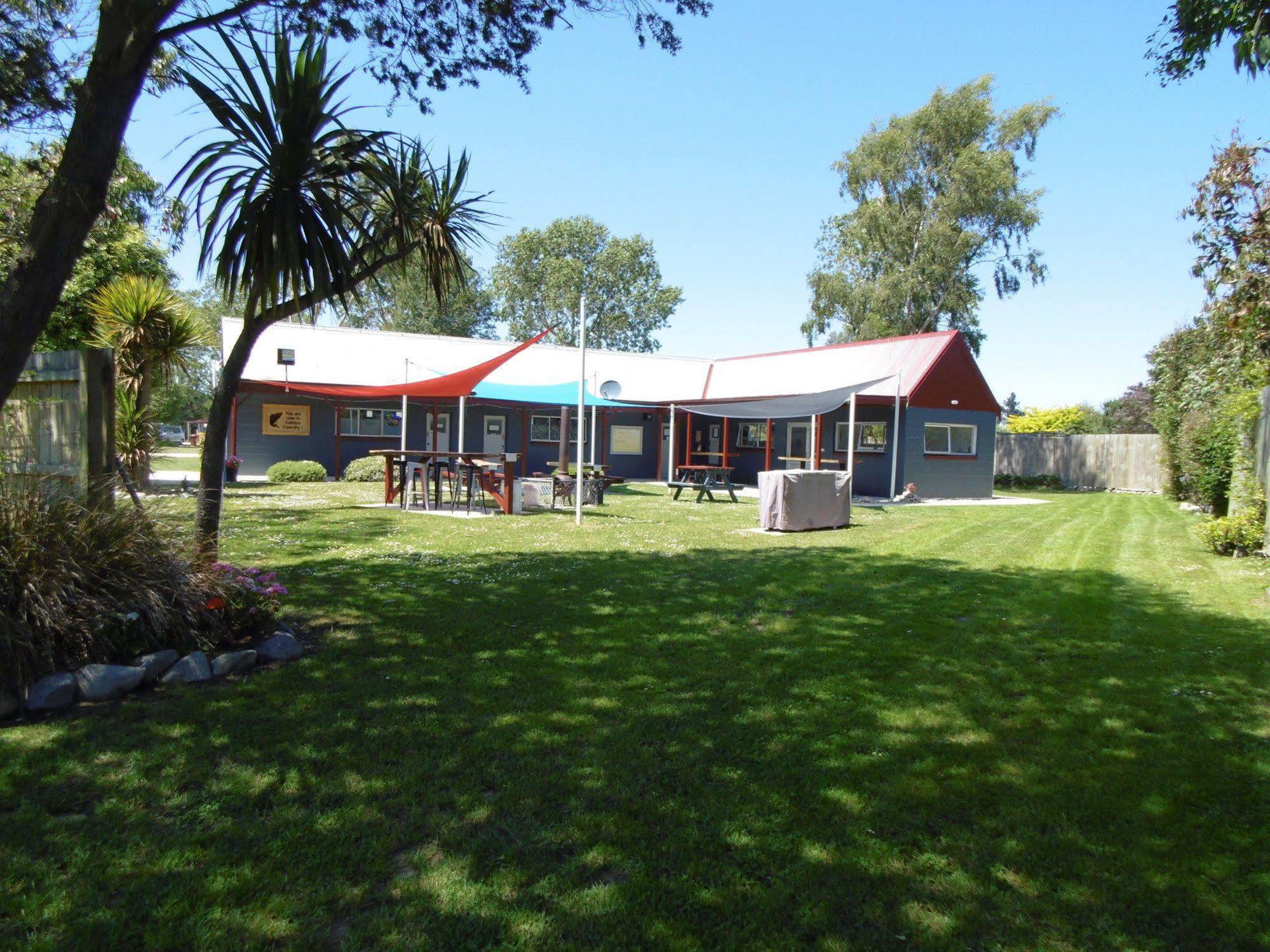 Glenavys Waitaki River Motor Camp מראה חיצוני תמונה
