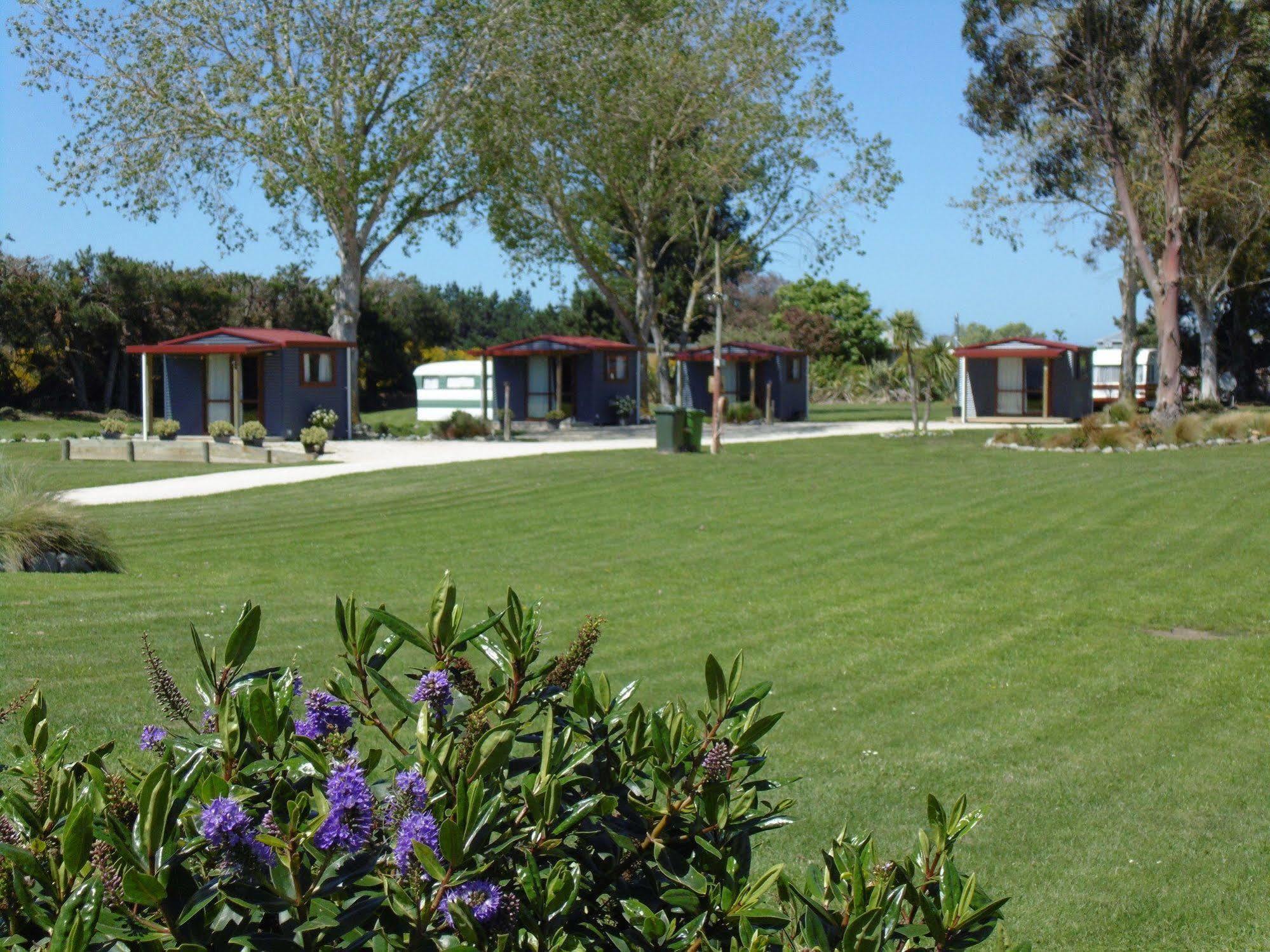 Glenavys Waitaki River Motor Camp מראה חיצוני תמונה